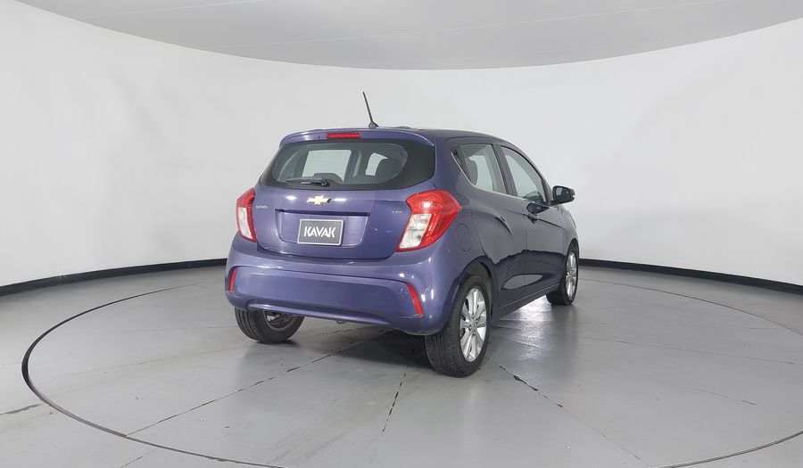 Chevrolet Spark 1.4 LTZ C MT Hatchback 2016