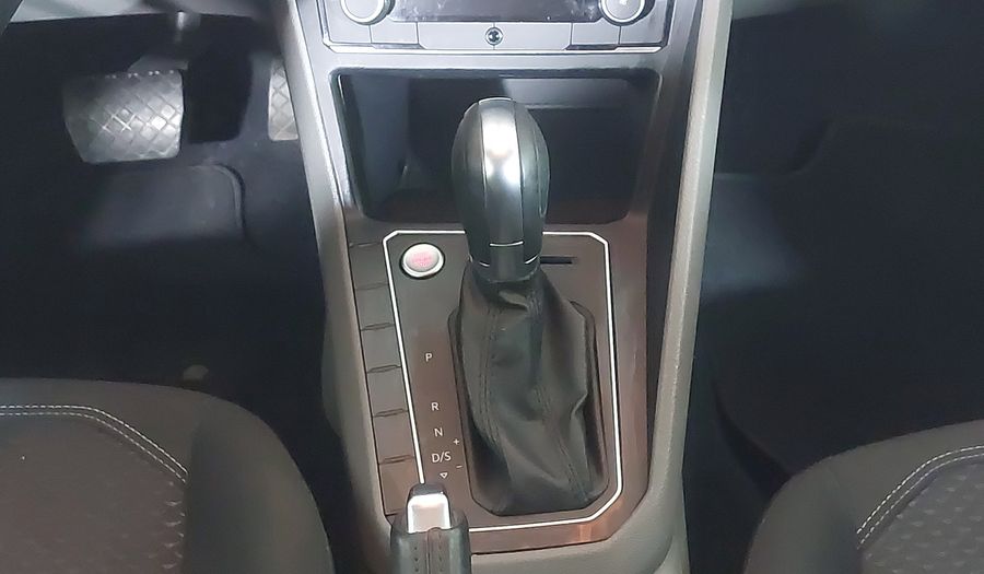 Volkswagen Virtus 200 TSI HIGHLINE Sedan 2020