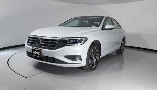 Volkswagen • Jetta