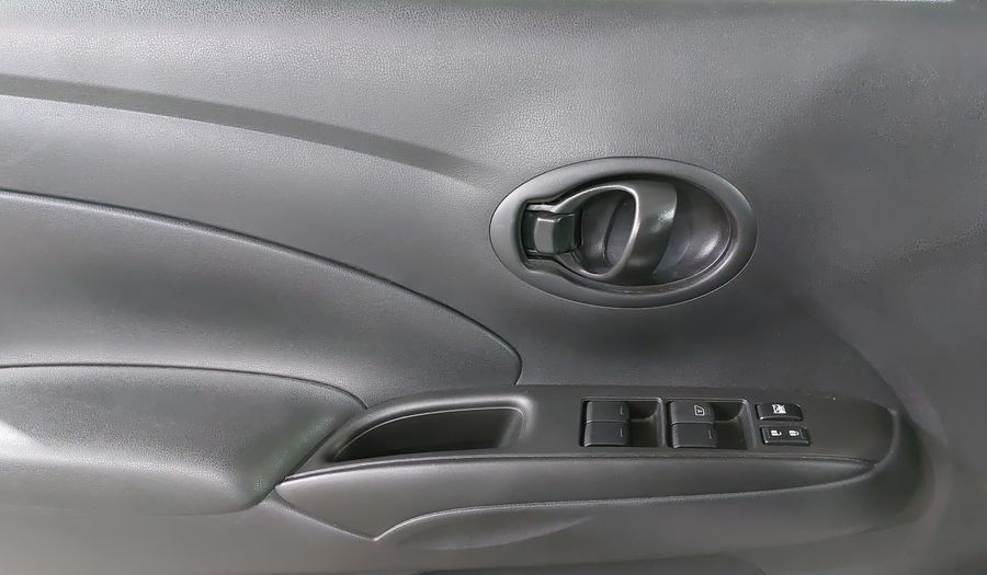 Nissan V-drive 1.6 V-DRIVE Sedan 2025