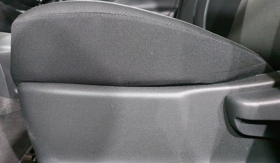 Nissan V-drive 1.6 V-DRIVE Sedan 2025