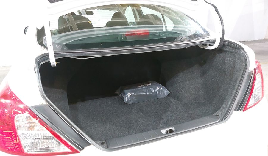 Nissan V-drive 1.6 V-DRIVE Sedan 2025