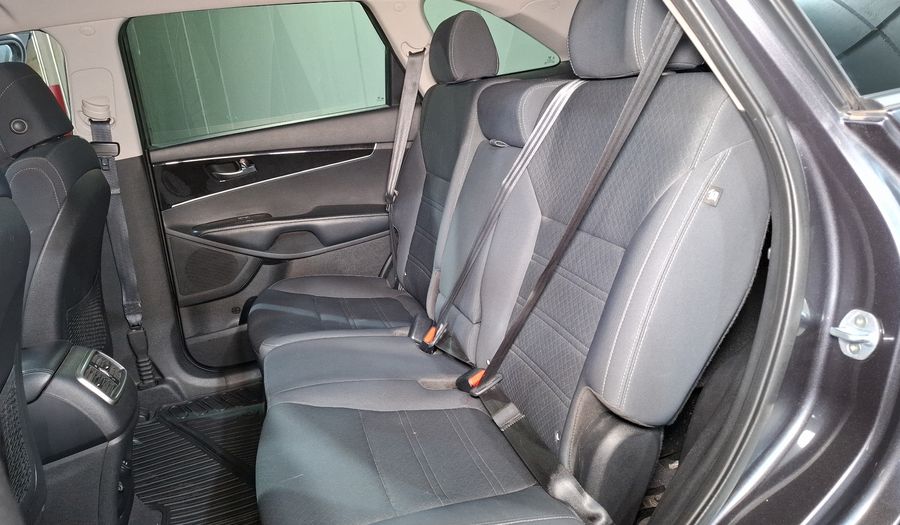 Kia Sorento 2.4 LX AT Suv 2017