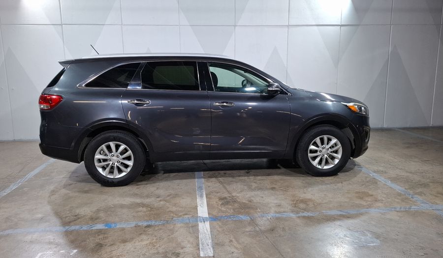 Kia Sorento 2.4 LX AT Suv 2017