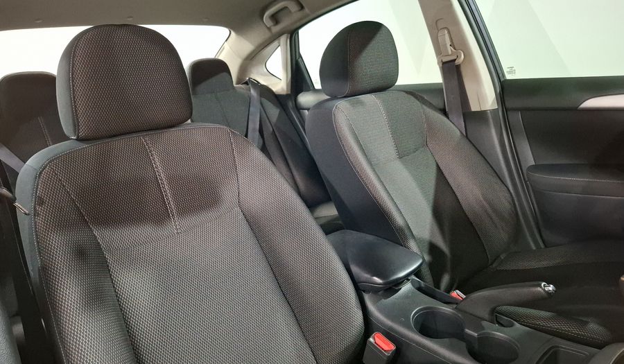 Nissan Sentra 1.8 ADVANCE MT Sedan 2016