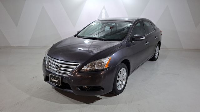 Nissan • Sentra