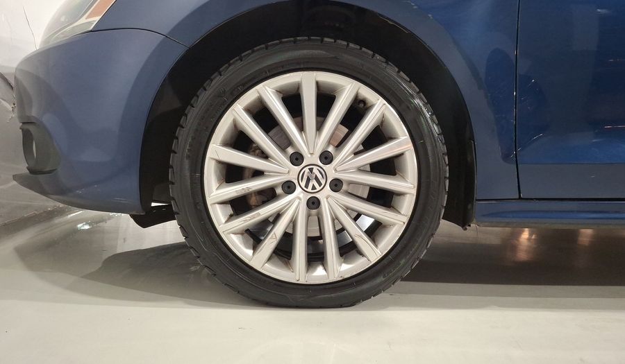 Volkswagen Jetta 2.5 SPORT BASE TIPTRONIC Sedan 2013