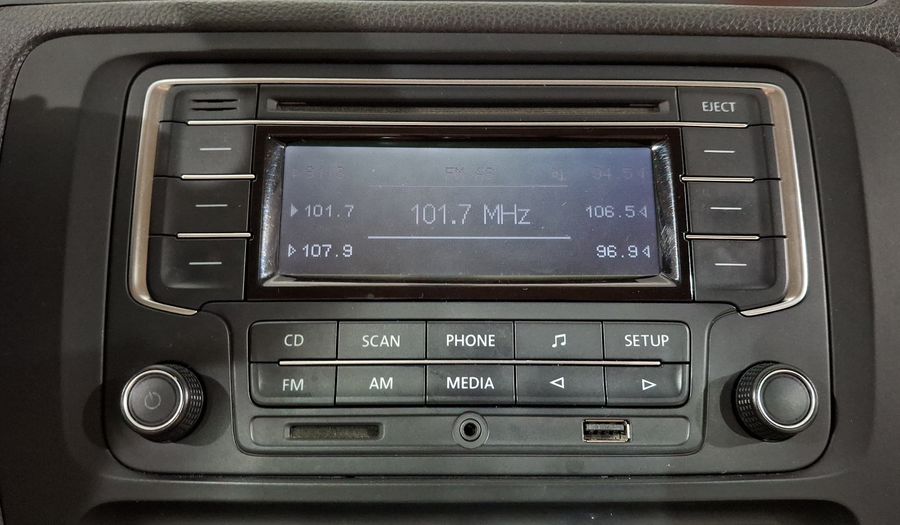 Volkswagen Jetta 2.5 SPORT BASE TIPTRONIC Sedan 2013
