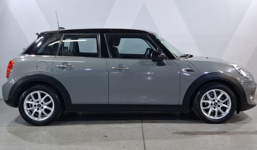 Mini Cooper 1.5 COOPER CHILI AUTO Hatchback 2018
