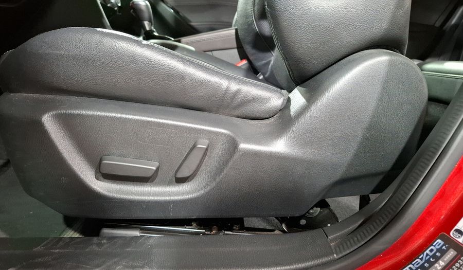 Mazda 3 2.5 HATCHBACK S GRAND TOURING TA Hatchback 2017