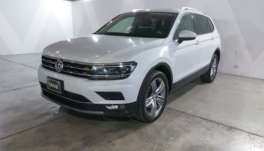 Volkswagen • Tiguan