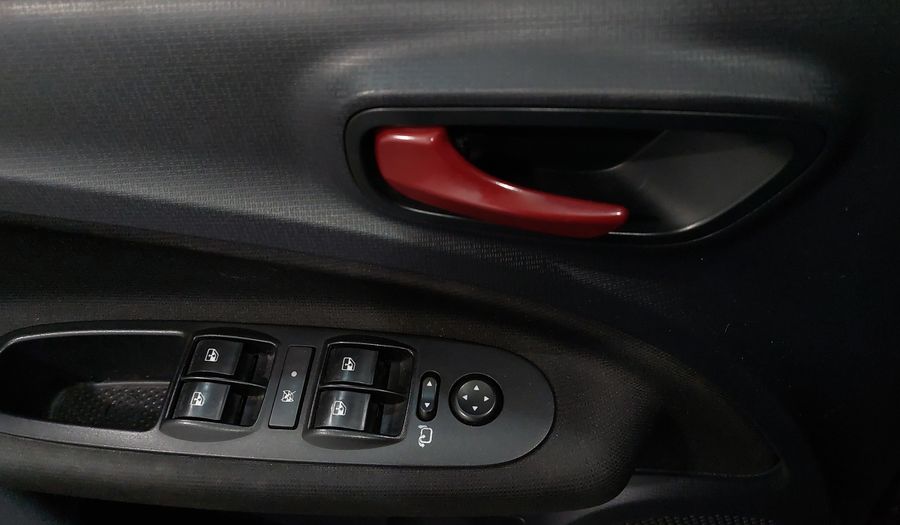 Fiat Uno 1.4 SPORTING Hatchback 2019