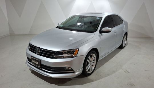 Volkswagen • Jetta