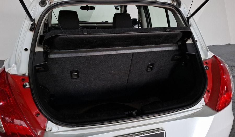 Suzuki Swift 1.4 GLX AT Hatchback 2015