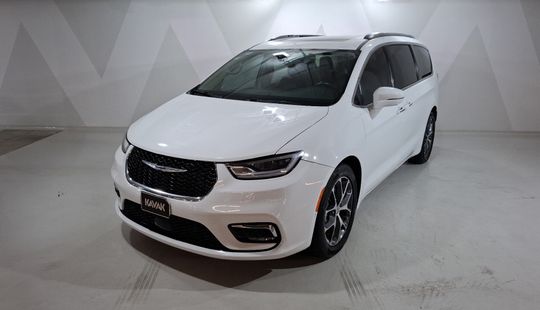 Chrysler • Pacifica
