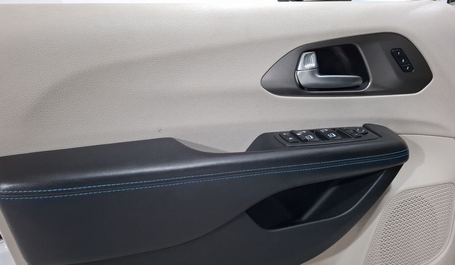 Chrysler Pacifica 3.6 LIMITED PLATINUM AUTO Minivan 2021
