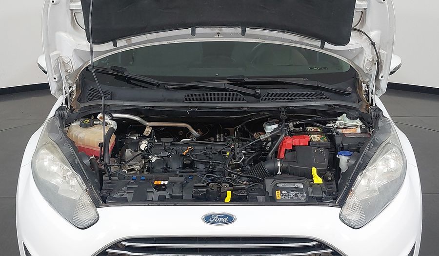 Ford Fiesta SE HATCH Hatchback 2016