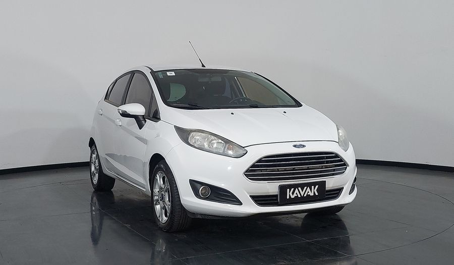 Ford Fiesta SE HATCH Hatchback 2016