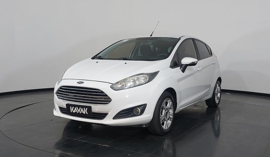 Ford Fiesta SE HATCH Hatchback 2016