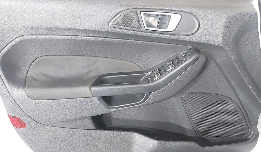 Ford Fiesta SE HATCH Hatchback 2016