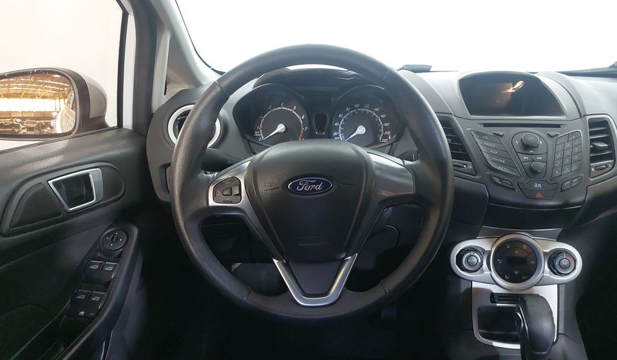 Ford Fiesta SE HATCH Hatchback 2016