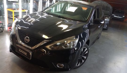 Nissan • Sentra