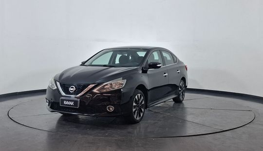 Nissan • Sentra