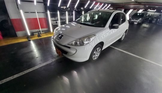 Peugeot • 207