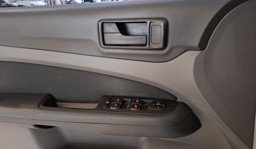 Ford Focus Ii 2.0 TREND MT Hatchback 2011