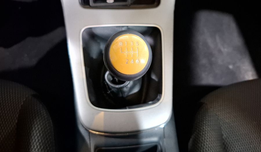 Nissan Sentra 1.8 SENSE MT Sedan 2016