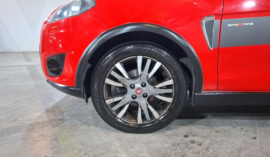 Fiat Palio 1.6 SPORTING MT Hatchback 2016
