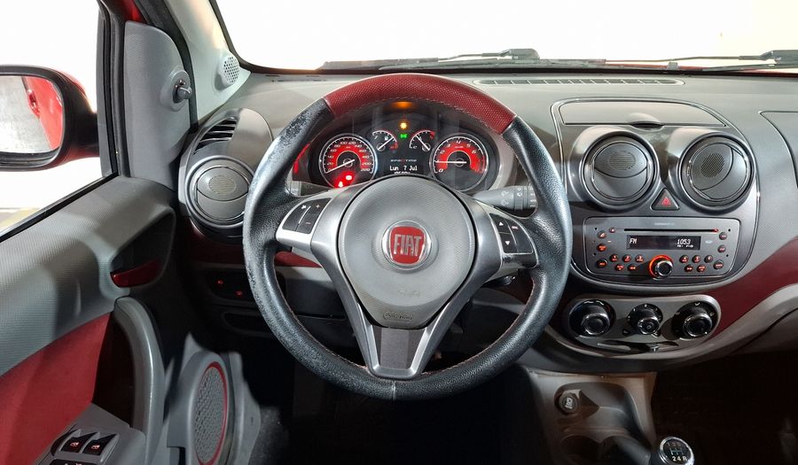 Fiat Palio 1.6 SPORTING MT Hatchback 2016