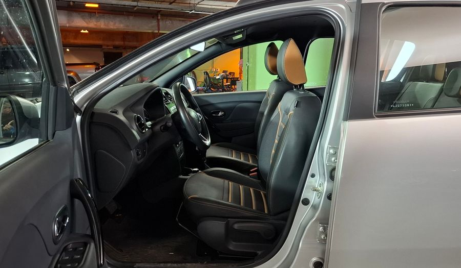 Renault Sandero Stepway 1.6 INTENS CVT Hatchback 2020