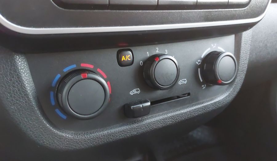 Renault Kwid 1.0 LIFE Hatchback 2022