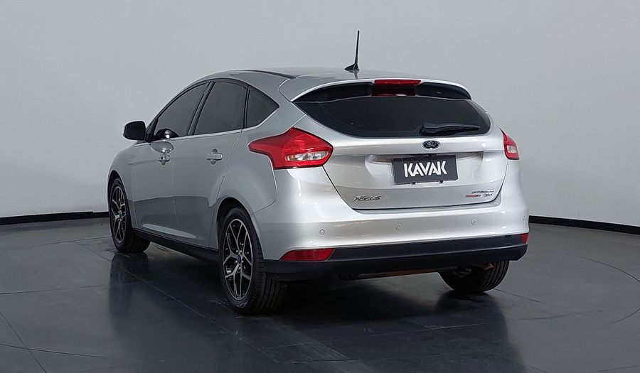 Ford Focus TITANIUM Hatchback 2016