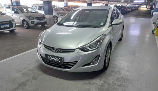 Hyundai • Elantra