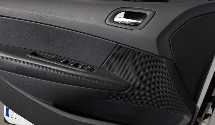 Peugeot 408 2.0 16V FELINE Sedan 2015