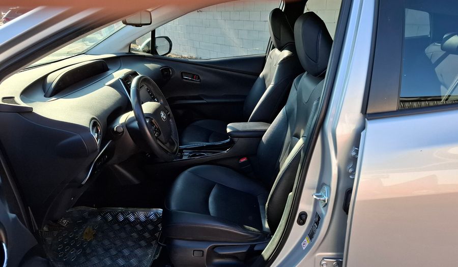 Toyota Prius 1.8 HYBRID CVT Hatchback 2020