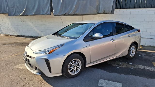 Toyota • Prius