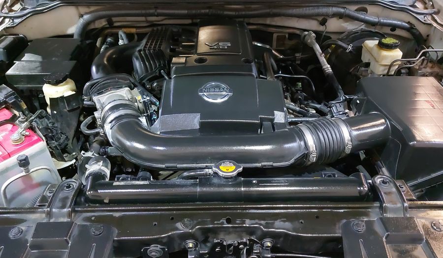 Nissan Frontier 4.0 CREW CAB PRO 4X AT 4WD Pickup 2015