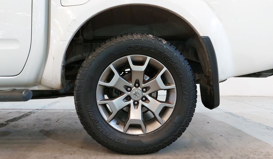 Nissan Frontier 4.0 CREW CAB PRO 4X AT 4WD Pickup 2015