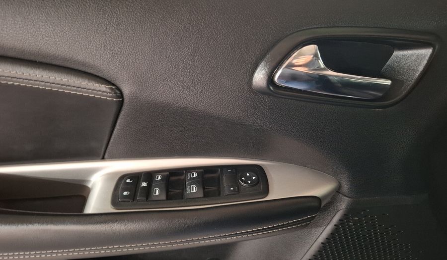 Dodge Journey 2.4 SXT+ 5 PASAJEROS Suv 2015