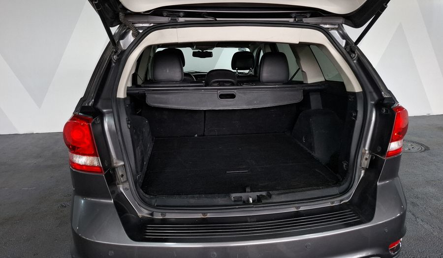 Dodge Journey 2.4 SXT+ 5 PASAJEROS Suv 2015