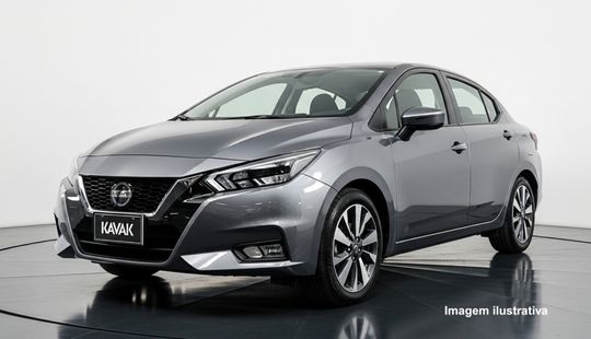 Nissan • Versa