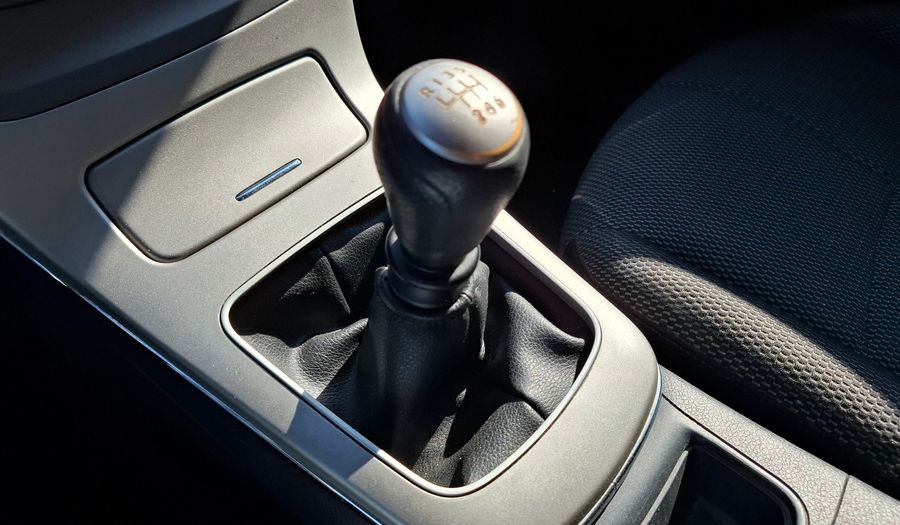 Nissan Sentra 1.8 SENSE Sedan 2015