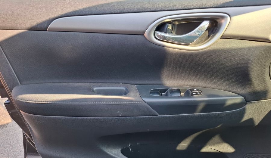 Nissan Sentra 1.8 SENSE Sedan 2015