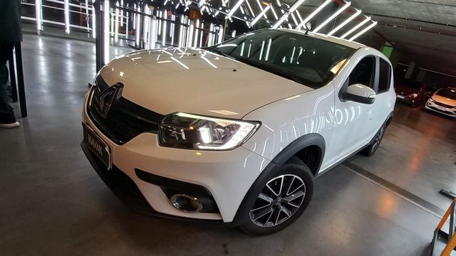 Renault • Sandero
