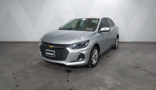 2021 • 79,000 km • Automático
