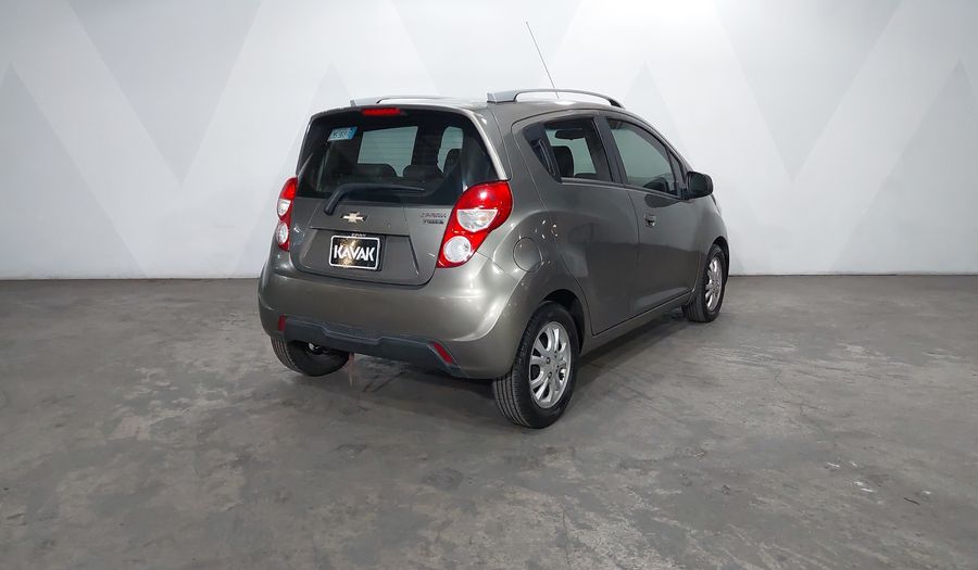 Chevrolet Spark 1.4 LTZ C MT Hatchback 2017
