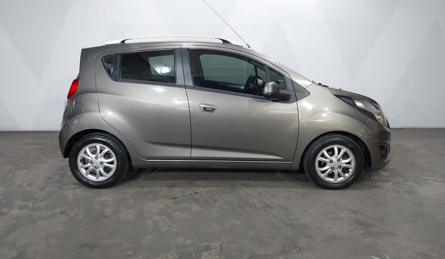 Chevrolet Spark 1.4 LTZ C MT Hatchback 2017